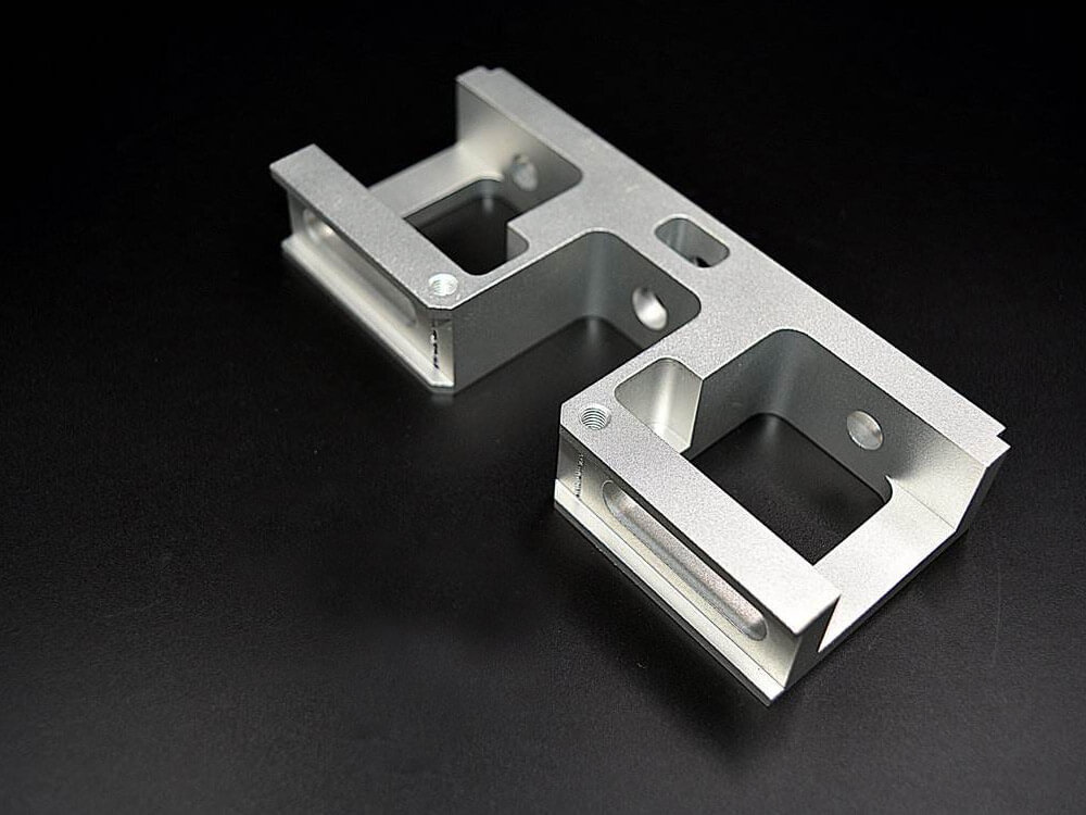 anodizing aluminum parts