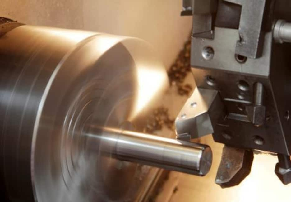 CNC machining vs. manual machining: a comprehensive comparison