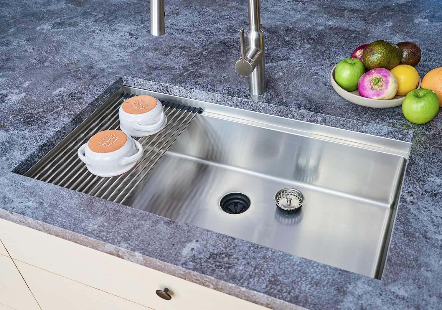 stainless steel kitchen sinks